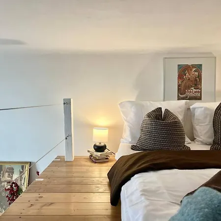 شقة Wenceslas - *